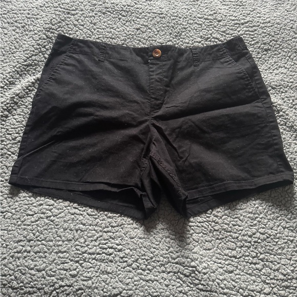 Dockers Classic Black Women's Shorts size 16 - Picture 1 of 7